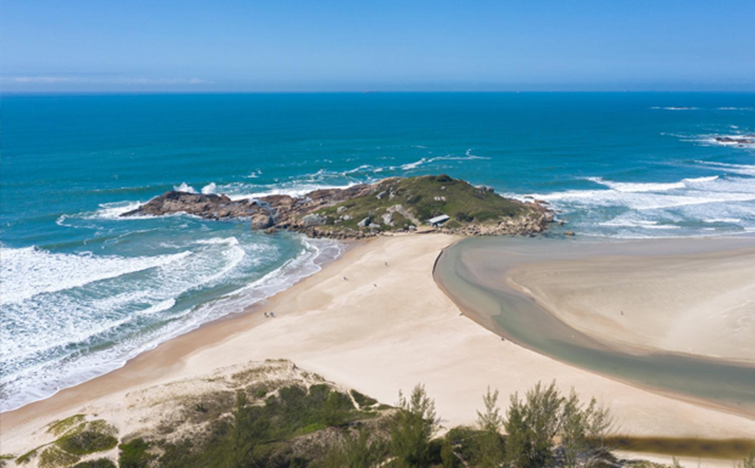 Отель Pousada Beleza Pura Na Praia Da Ferrugem Гаропаба Экстерьер фото