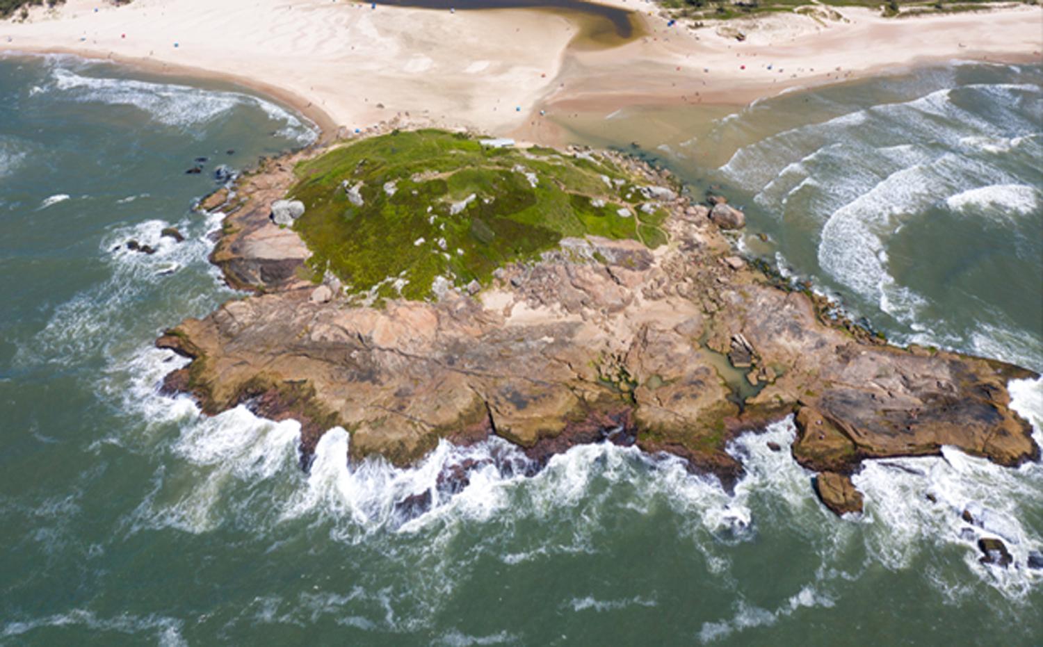 Отель Pousada Beleza Pura Na Praia Da Ferrugem Гаропаба Экстерьер фото